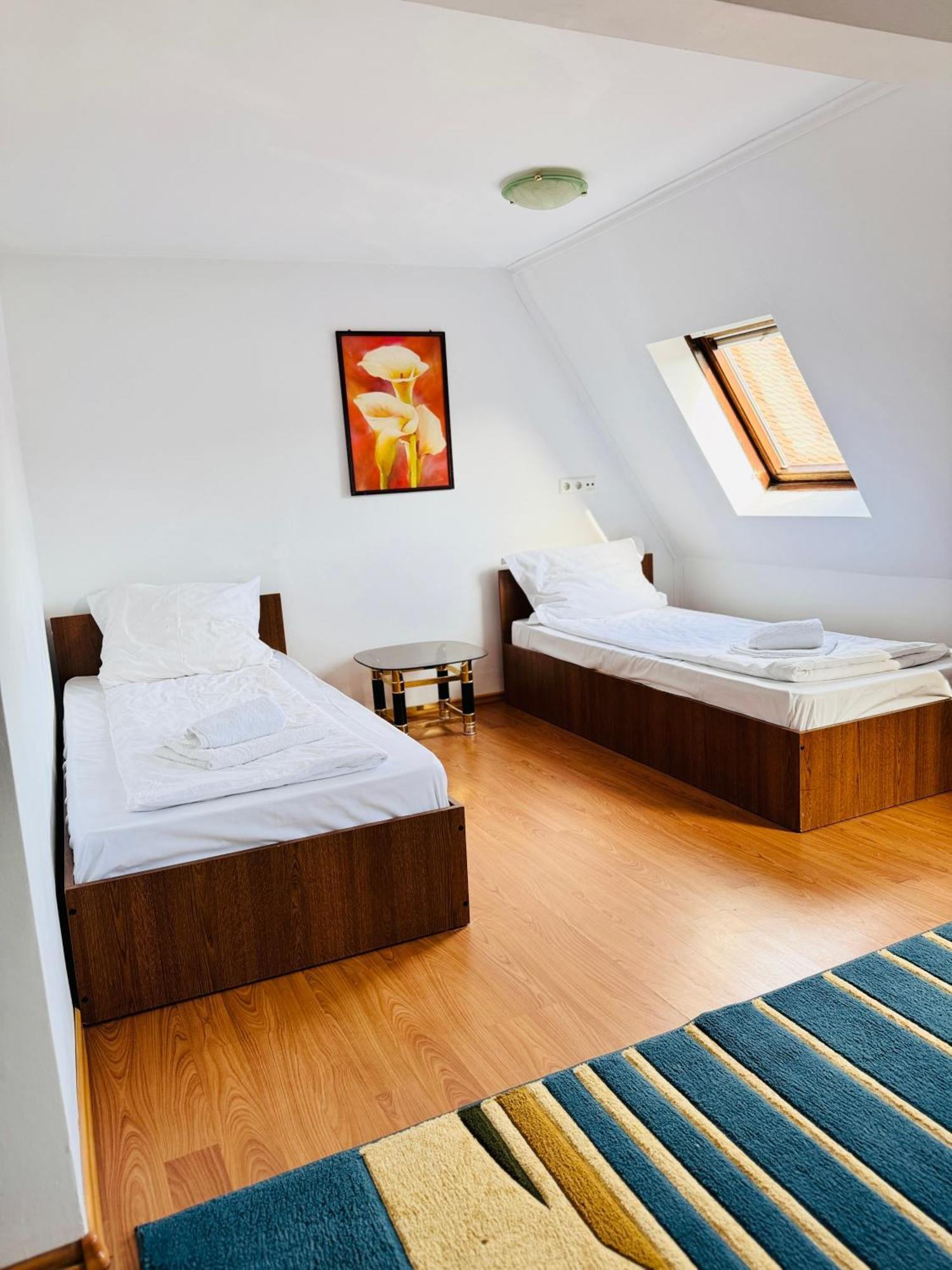 Hotel Complex Select Mediaş Zewnętrze zdjęcie