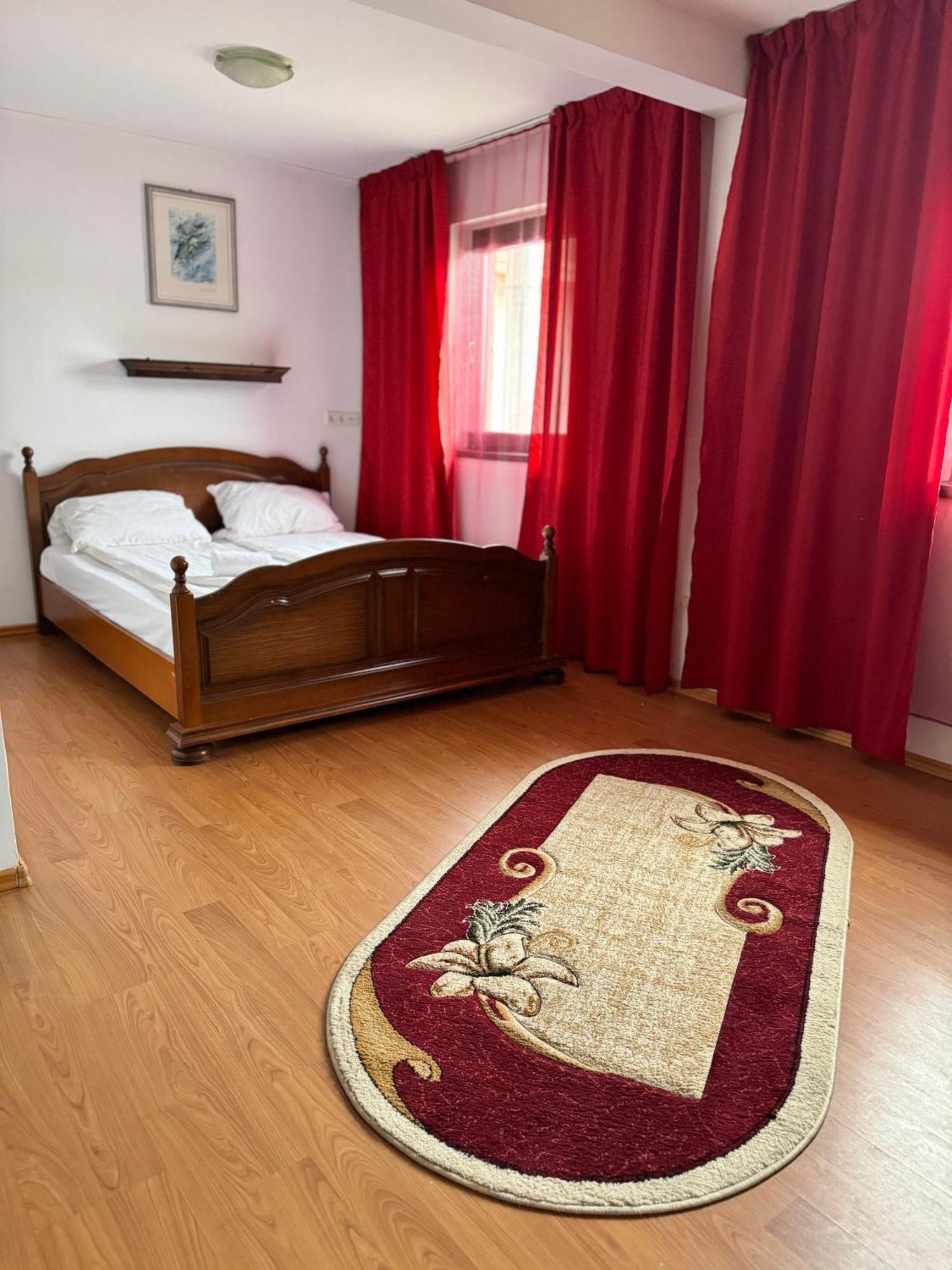 Hotel Complex Select Mediaş Zewnętrze zdjęcie