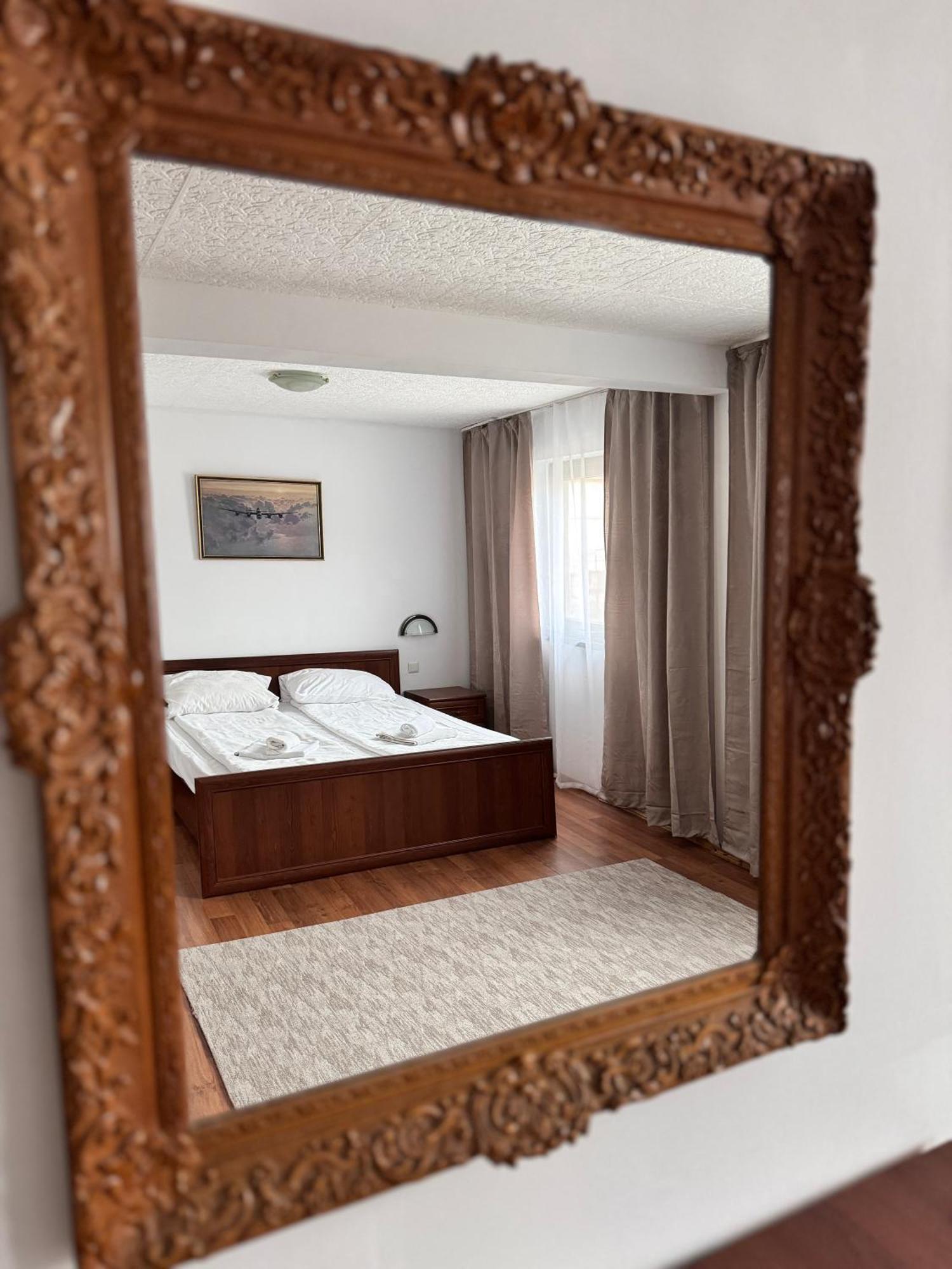 Hotel Complex Select Mediaş Zewnętrze zdjęcie