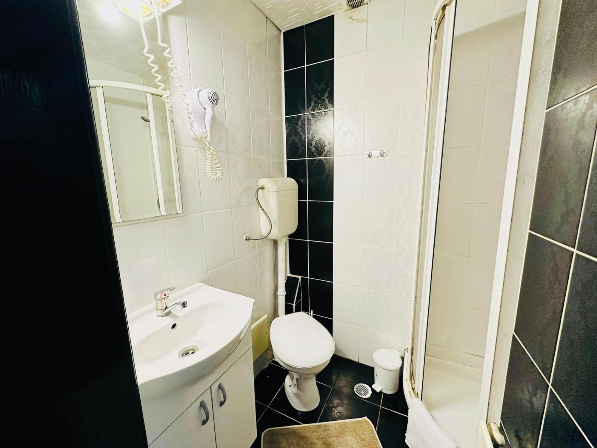 Hotel Complex Select Mediaş Zewnętrze zdjęcie